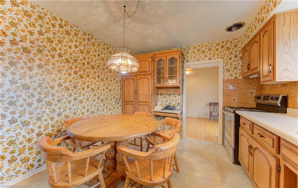 26 Camden Place, Kitchener, ON - Indoor Photo Showing Other Room