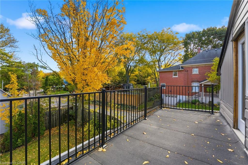 4255 William Street, Beamsville, ON - Outdoor With Balcony With Exterior