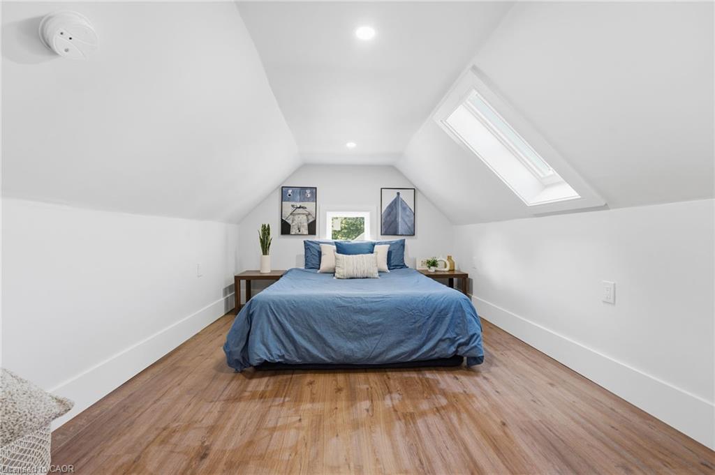 4255 William Street, Beamsville, ON - Indoor Photo Showing Bedroom