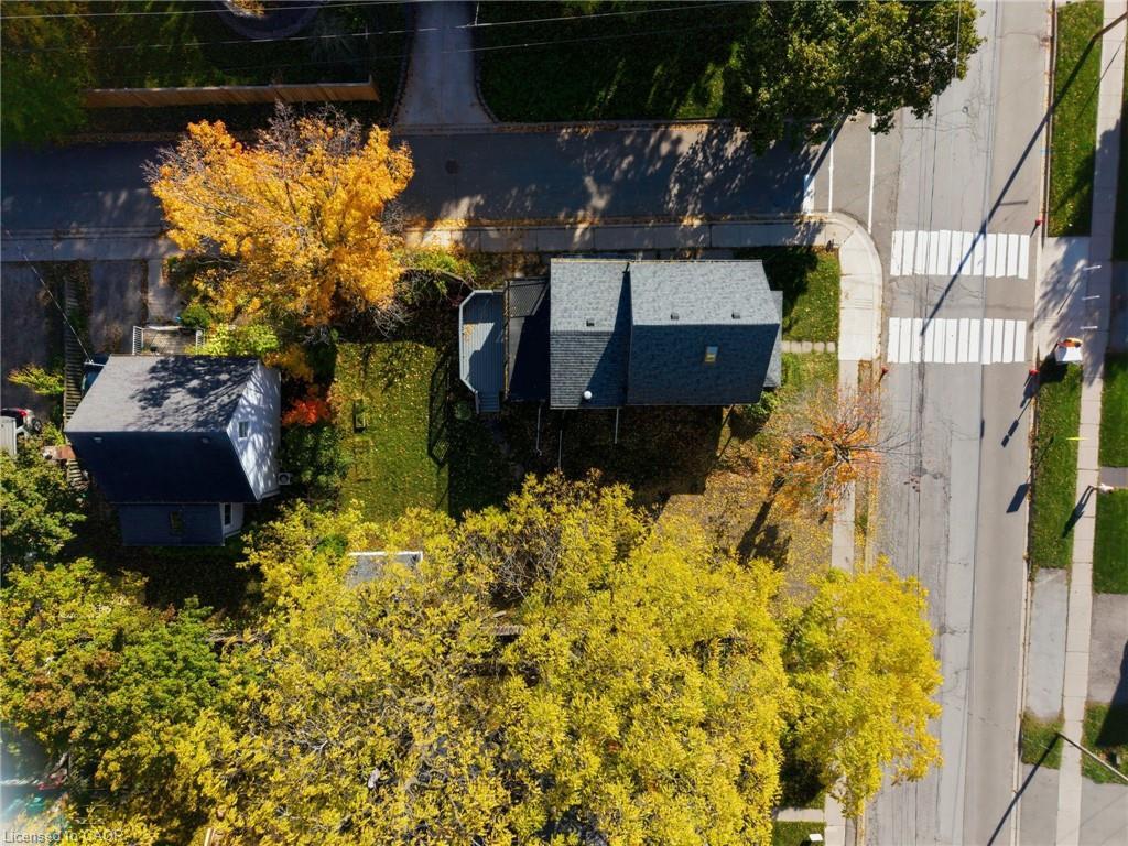 4255 William Street, Beamsville, ON - Outdoor