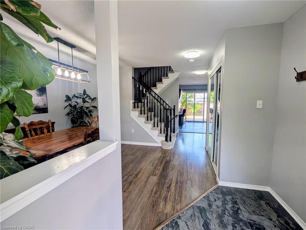 5 Mavin Street, Brantford, ON - Indoor Photo Showing Other Room