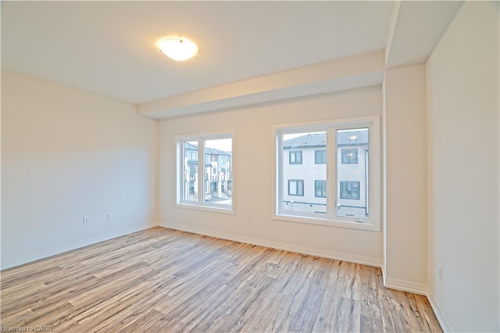 114-155 Equestrian Way, Cambridge, ON - Indoor Photo Showing Other Room