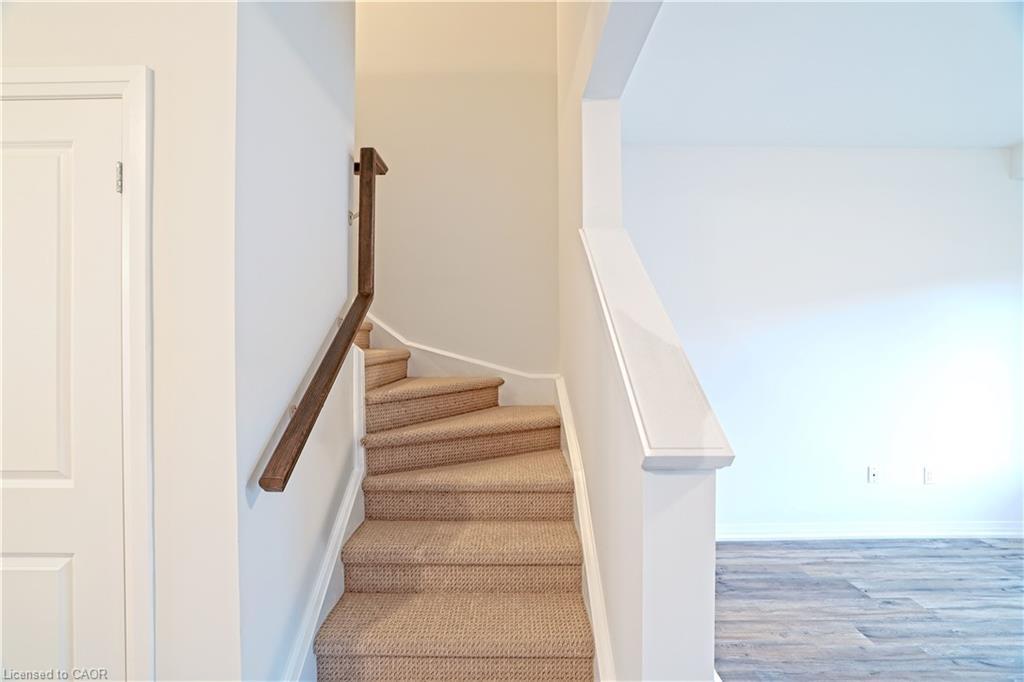 114-155 Equestrian Way, Cambridge, ON - Indoor Photo Showing Other Room