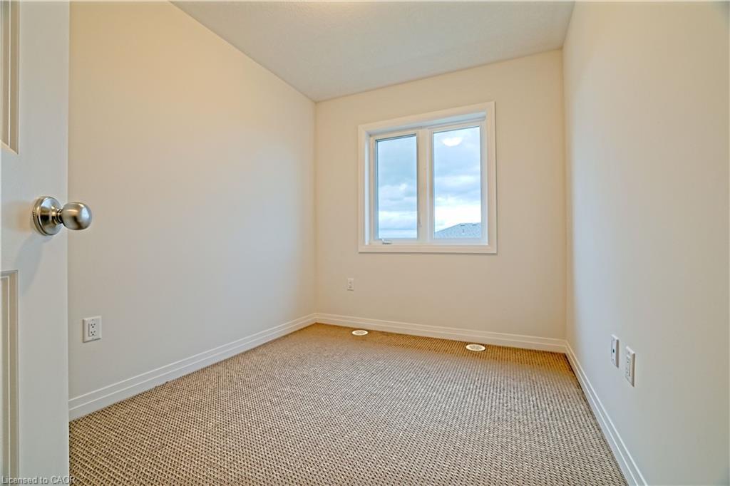 114-155 Equestrian Way, Cambridge, ON - Indoor Photo Showing Other Room