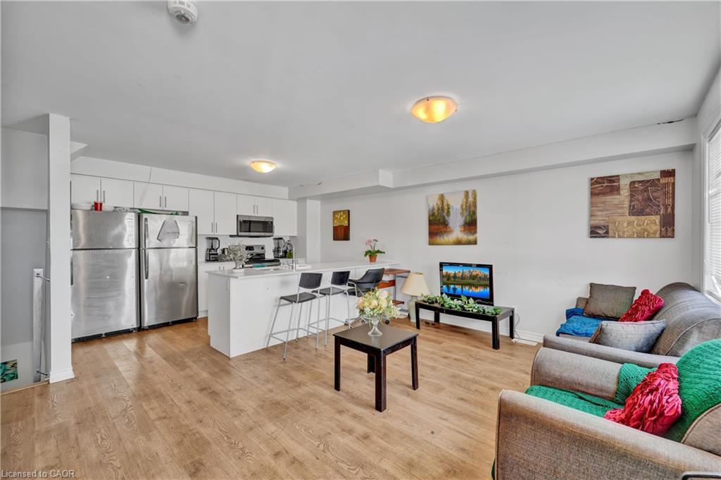 14-252 Penetanguishene Road, Barrie, ON - Indoor Photo Showing Other Room