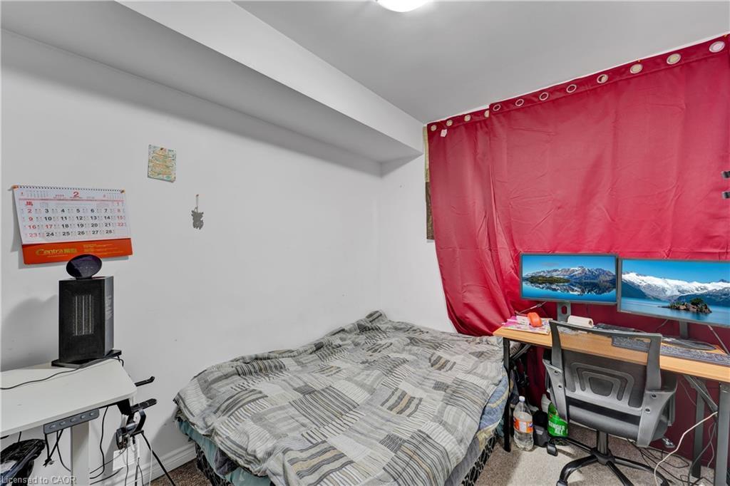 14-252 Penetanguishene Road, Barrie, ON - Indoor Photo Showing Bedroom