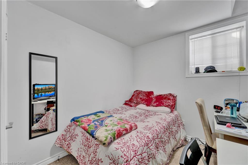 14-252 Penetanguishene Road, Barrie, ON - Indoor Photo Showing Bedroom