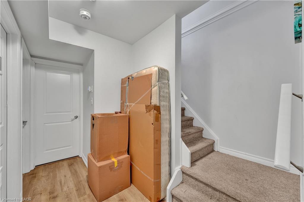 14-252 Penetanguishene Road, Barrie, ON - Indoor Photo Showing Other Room