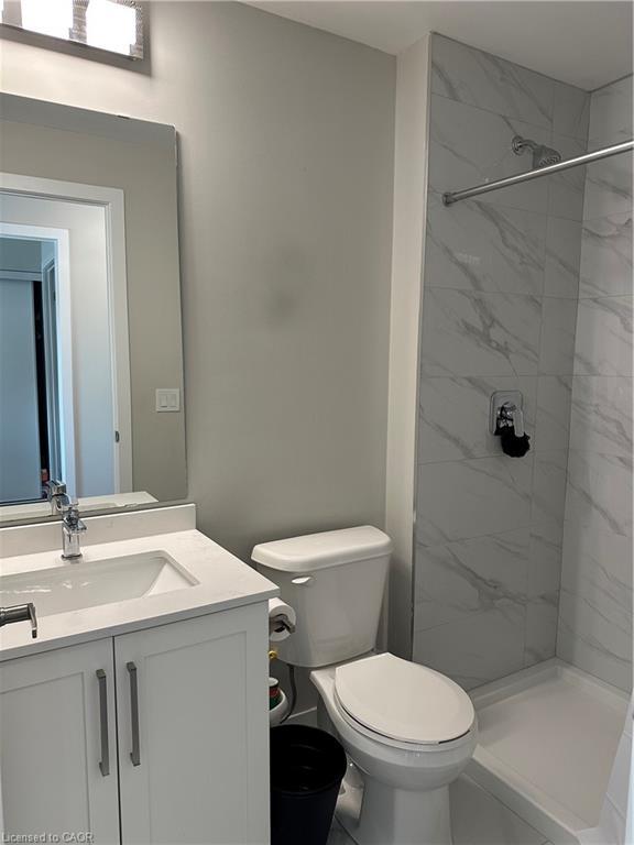 1902-15 Queen Street S, Hamilton, ON - Indoor Photo Showing Bathroom