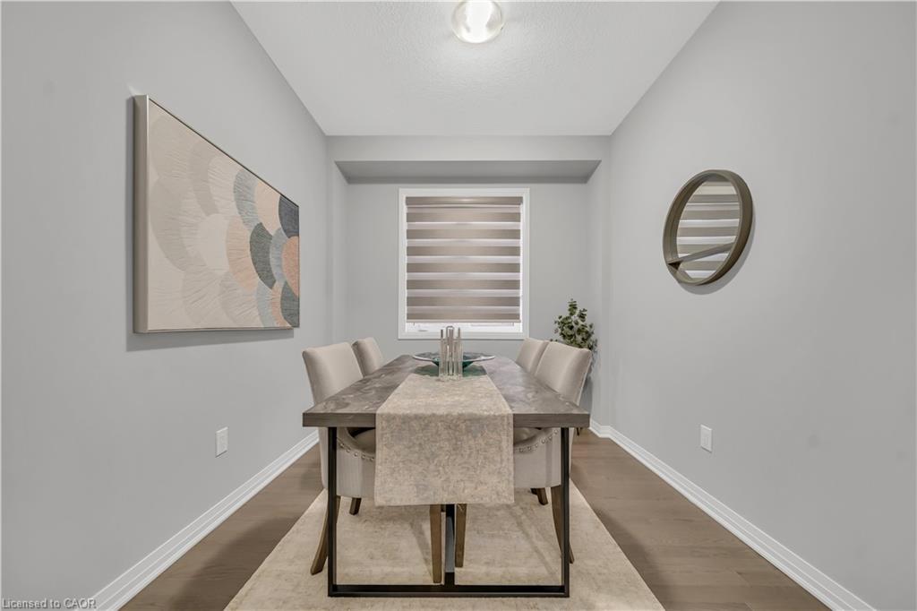 22 Rustic Oak Trail, Ayr, ON - Indoor Photo Showing Dining Room