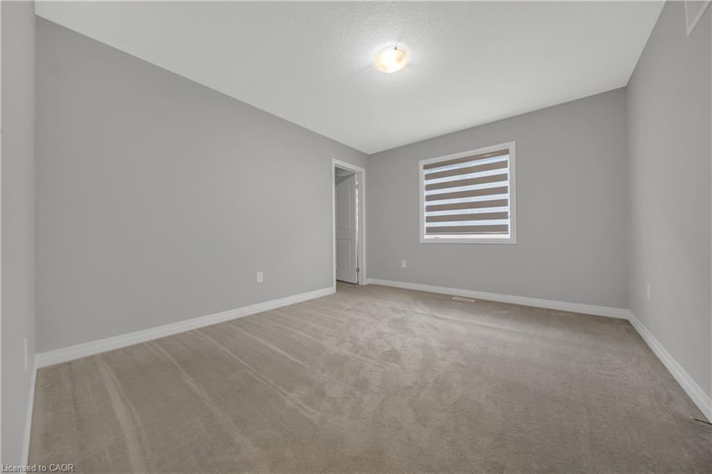 22 Rustic Oak Trail, Ayr, ON - Indoor Photo Showing Other Room