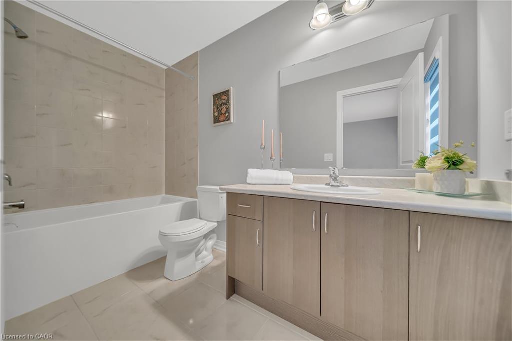 22 Rustic Oak Trail, Ayr, ON - Indoor Photo Showing Bathroom