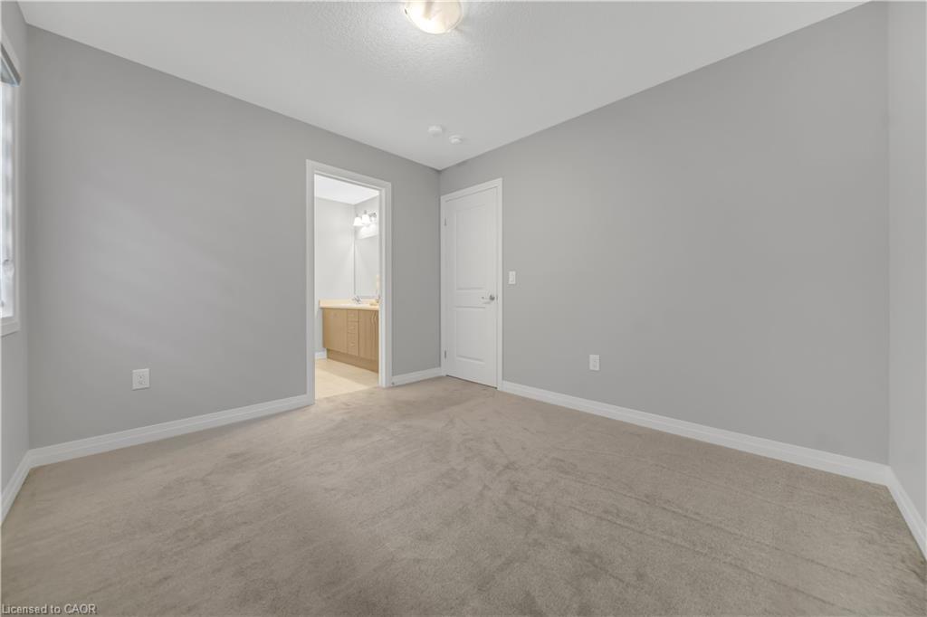 22 Rustic Oak Trail, Ayr, ON - Indoor Photo Showing Other Room