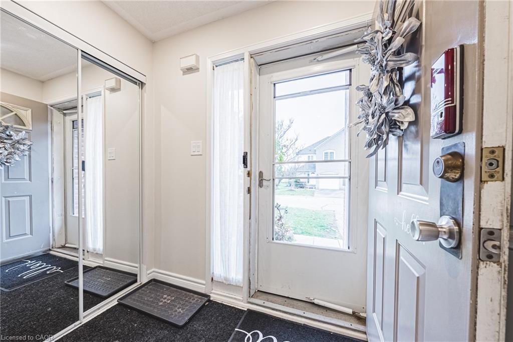 25A-5205 Glen Erin Drive, Mississauga, ON - Indoor Photo Showing Other Room