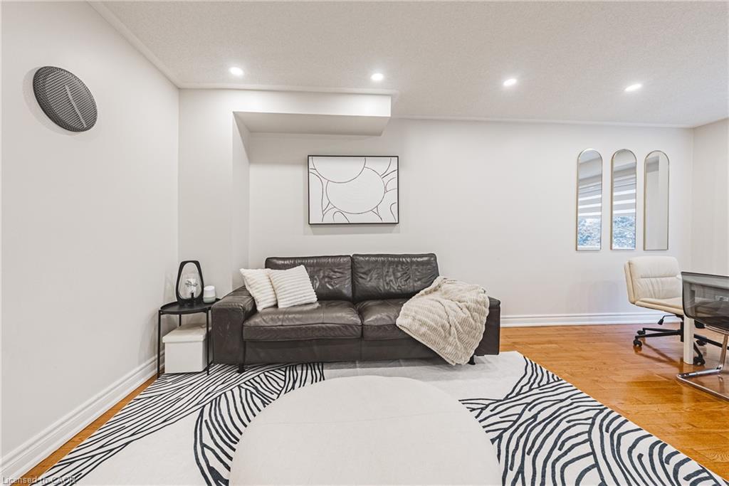 25A-5205 Glen Erin Drive, Mississauga, ON - Indoor