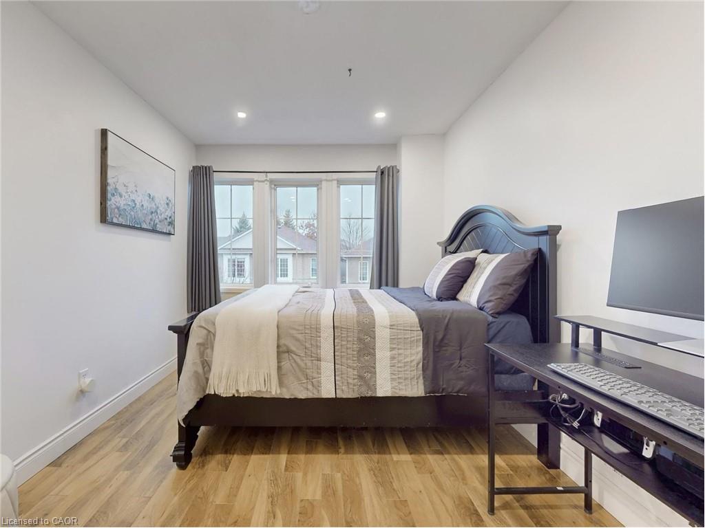 107-1480 Britannia Road W, Mississauga, ON - Indoor Photo Showing Bedroom