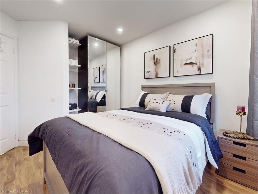 107-1480 Britannia Road W, Mississauga, ON - Indoor Photo Showing Bedroom