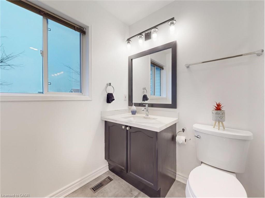 107-1480 Britannia Road W, Mississauga, ON - Indoor Photo Showing Bathroom