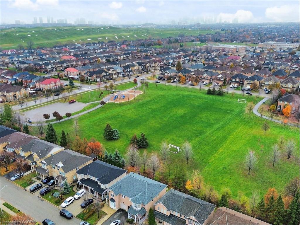 107-1480 Britannia Road W, Mississauga, ON - Outdoor With View