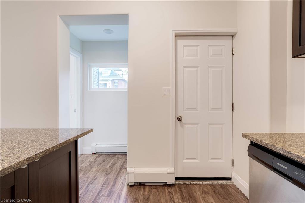 Main-152 Sanford Avenue S, Hamilton, ON - Indoor