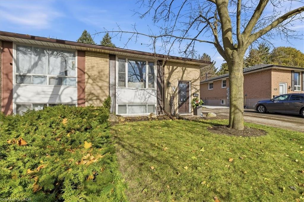 1123 Pearson Drive, Woodstock, ON - Outdoor