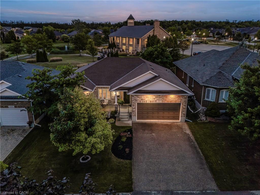 18-152 Devonshire Drive, New Hamburg, ON - Outdoor