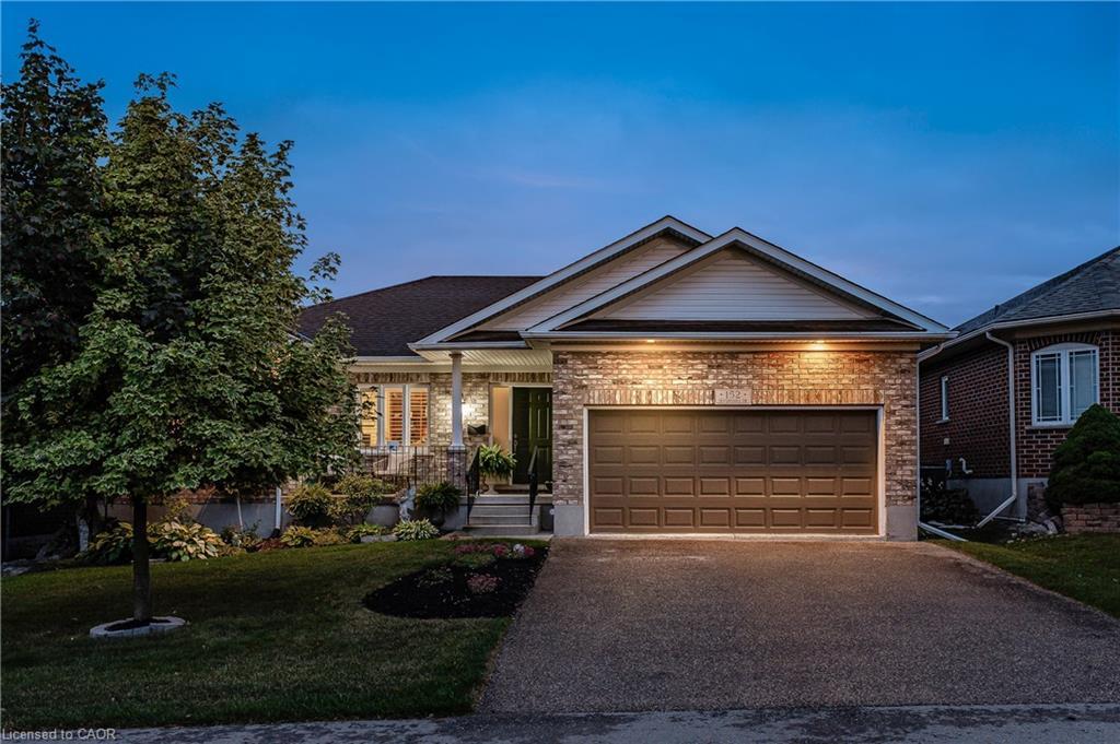 18-152 Devonshire Drive, New Hamburg, ON - Outdoor