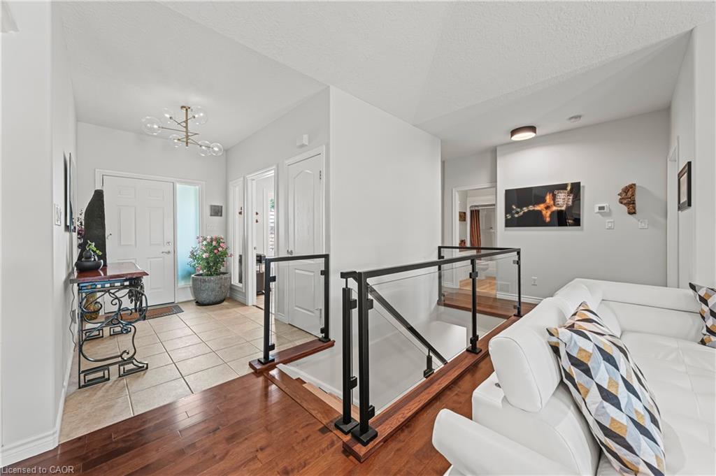 18-152 Devonshire Drive, New Hamburg, ON - Indoor