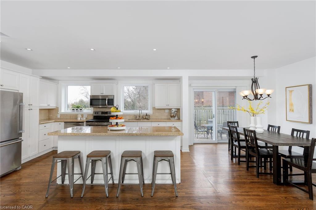 2088 Saxon Road, Oakville, ON - Indoor