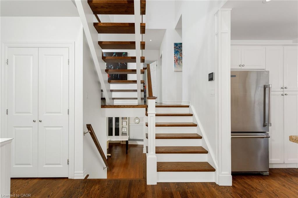 2088 Saxon Road, Oakville, ON - Indoor Photo Showing Other Room