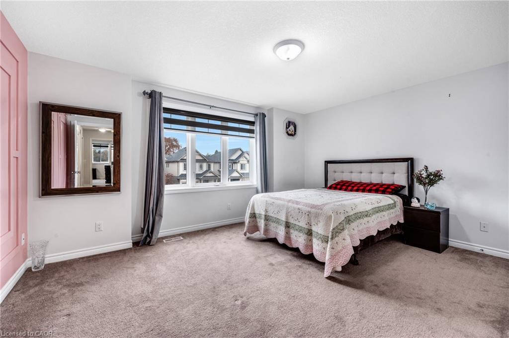 121 Steeplechase Way, Waterloo, ON - Indoor Photo Showing Bedroom