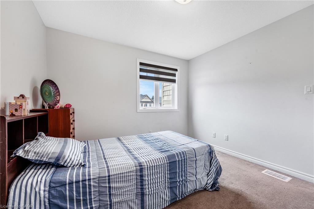 121 Steeplechase Way, Waterloo, ON - Indoor Photo Showing Bedroom