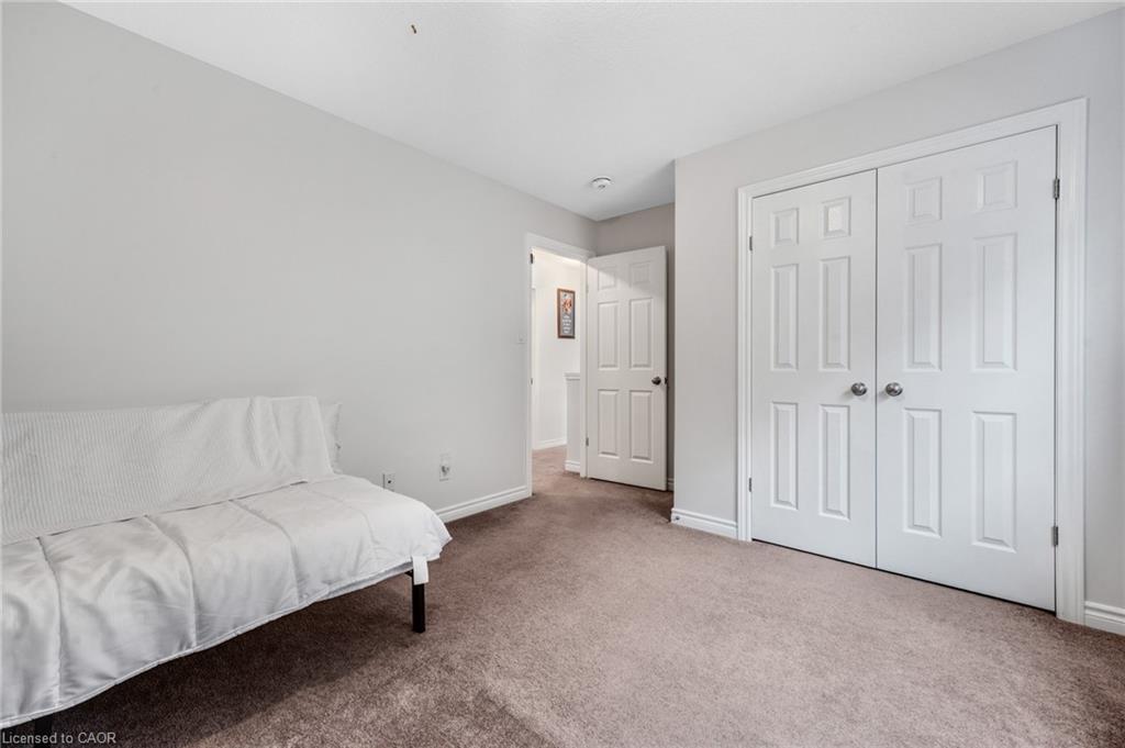 121 Steeplechase Way, Waterloo, ON - Indoor Photo Showing Bedroom