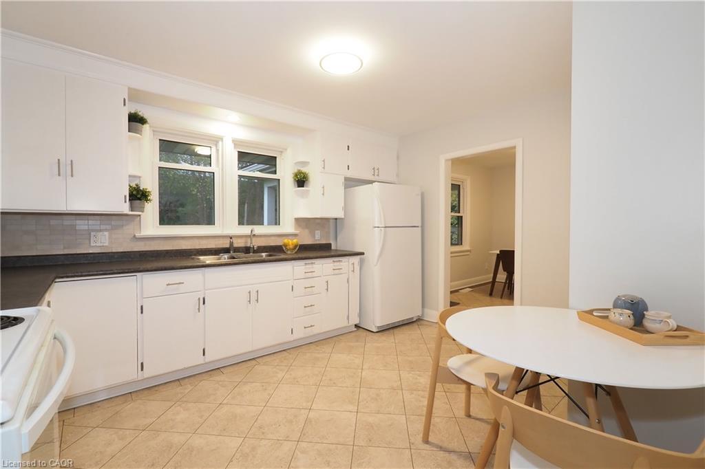 296 Dumfries Avenue, Kitchener, ON - Indoor Photo Showing Kitchen With Double Sink