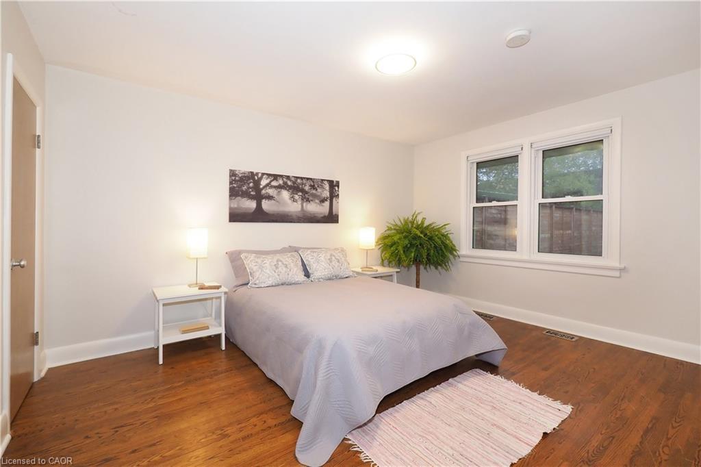 296 Dumfries Avenue, Kitchener, ON - Indoor Photo Showing Bedroom