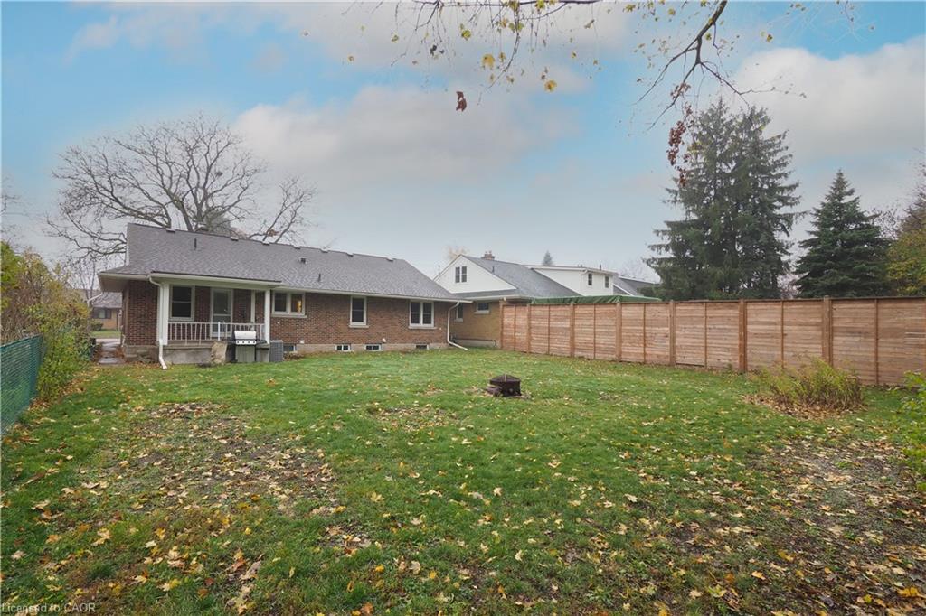 296 Dumfries Avenue, Kitchener, ON - Outdoor