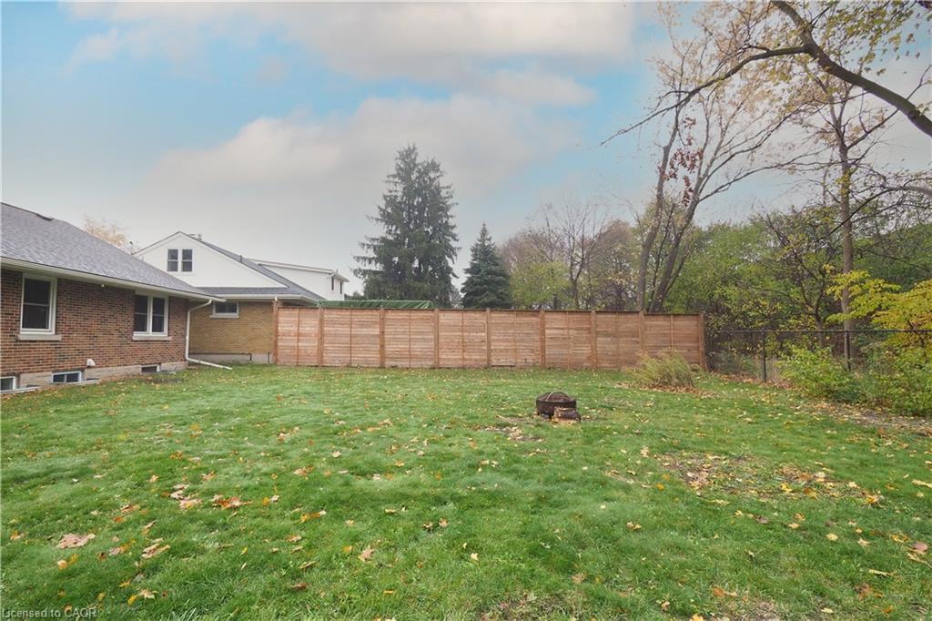 296 Dumfries Avenue, Kitchener, ON - Outdoor