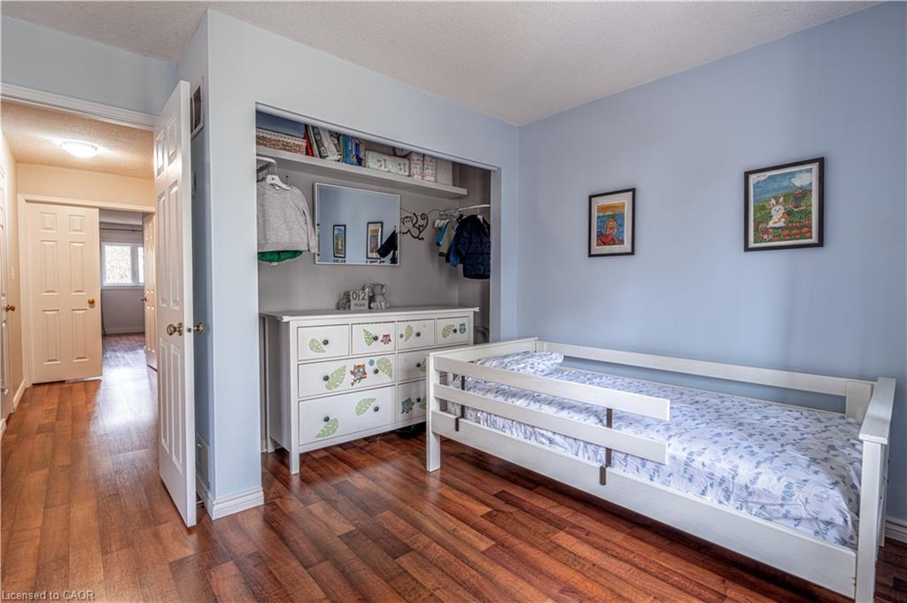 13-2230 Walkers Line, Burlington, ON - Indoor Photo Showing Bedroom