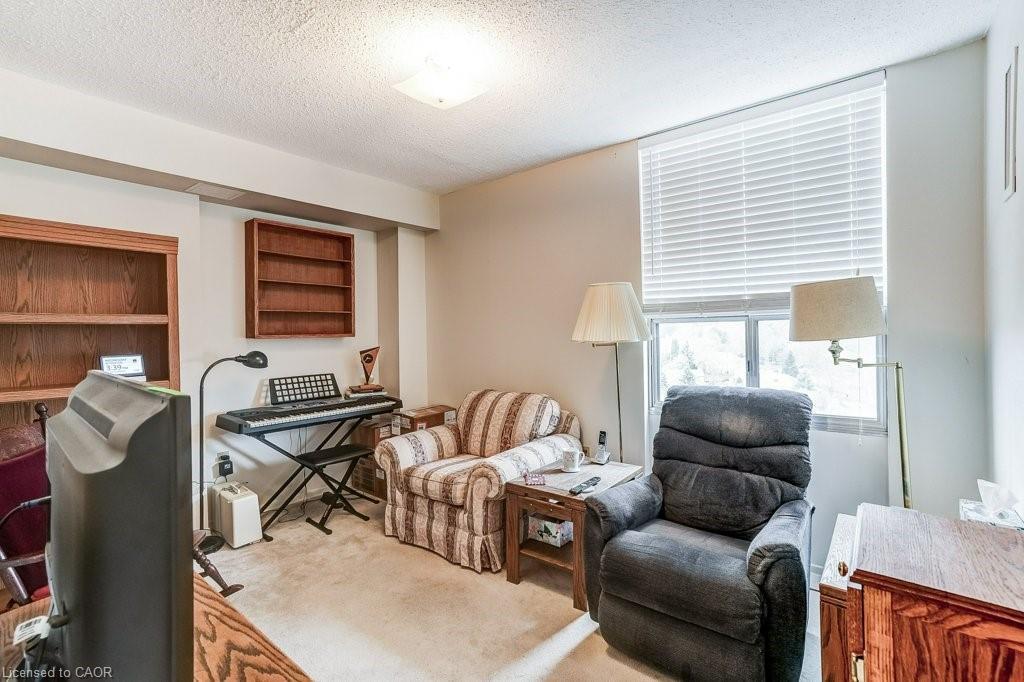 1002-2055 Upper Middle Road, Burlington, ON - Indoor