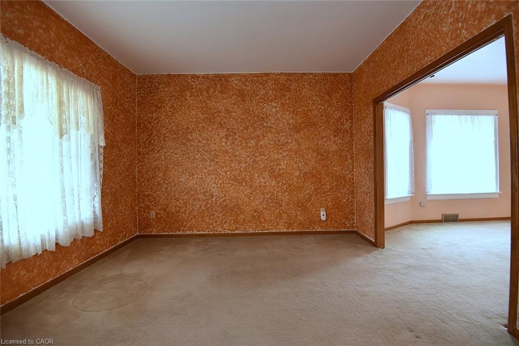 65 Young Street, Welland, ON - Indoor Photo Showing Other Room