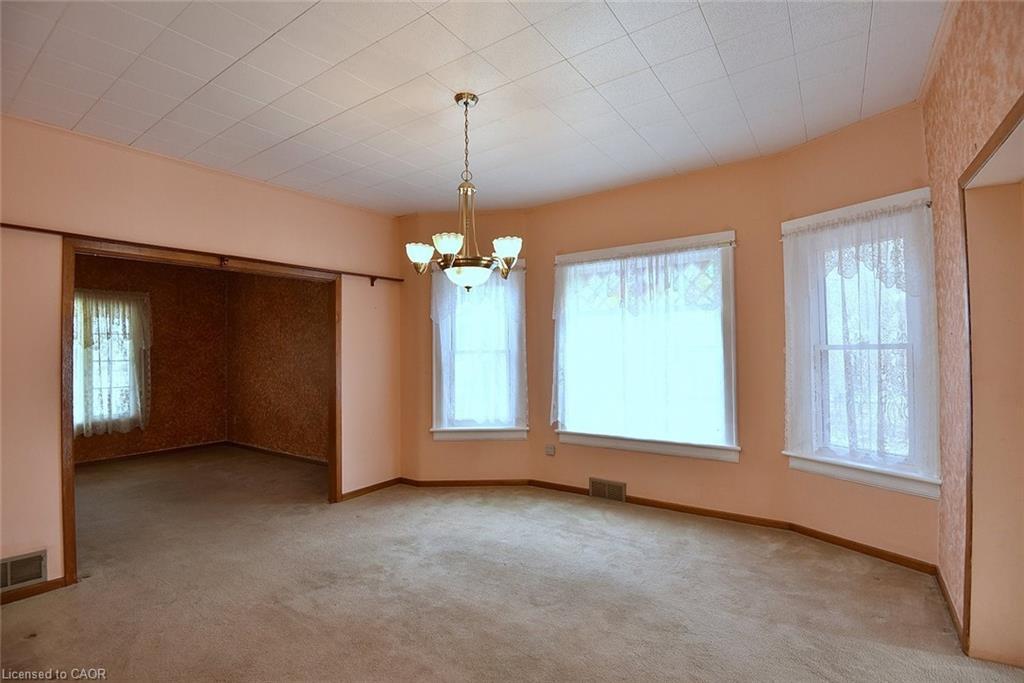 65 Young Street, Welland, ON - Indoor Photo Showing Other Room