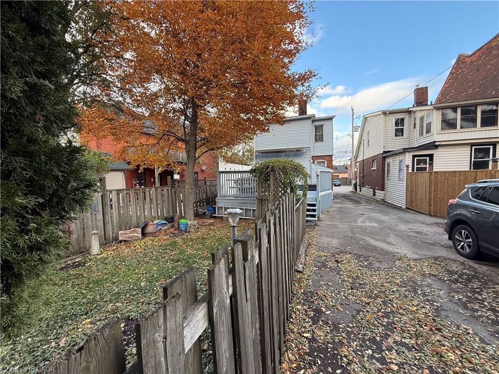205 Locke Street N, Hamilton, ON - Outdoor