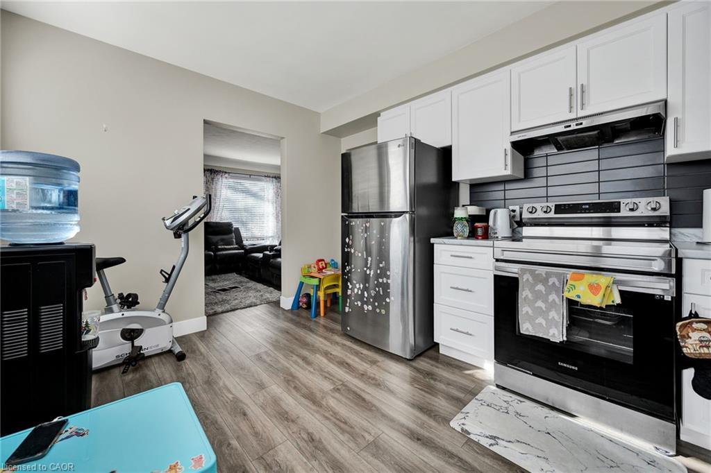 219 Sixth Avenue, Kitchener, ON