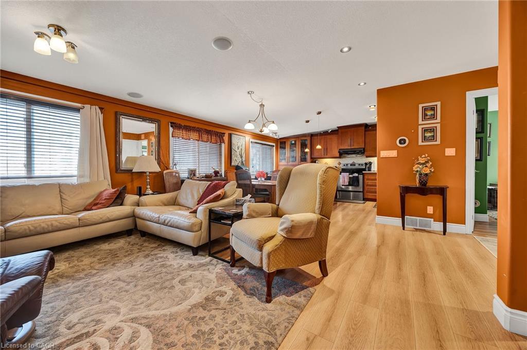 219 Sixth Avenue, Kitchener, ON