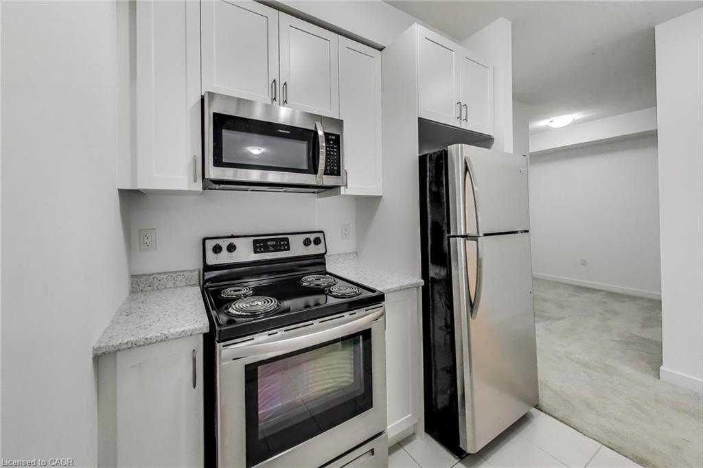 223-101 Shoreview Place, Stoney Creek, ON - Indoor Photo Showing Kitchen With Stainless Steel Kitchen
