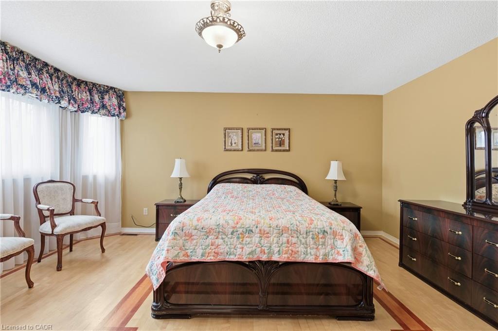3372 Bobwhite Mews, Mississauga, ON - Indoor Photo Showing Bedroom
