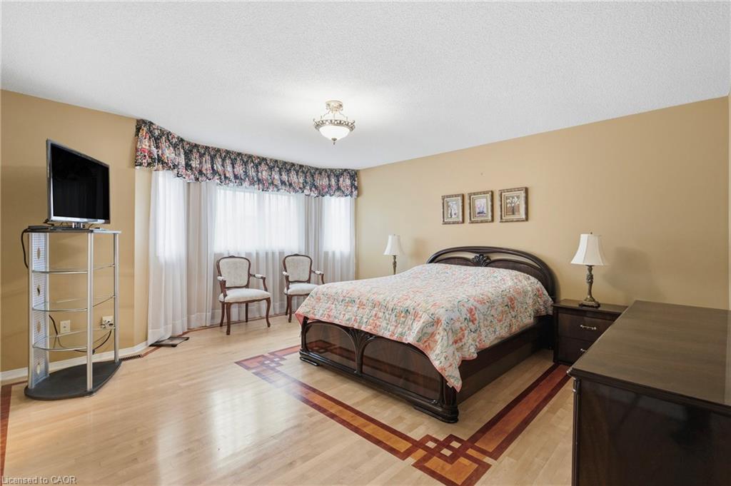 3372 Bobwhite Mews, Mississauga, ON - Indoor Photo Showing Bedroom