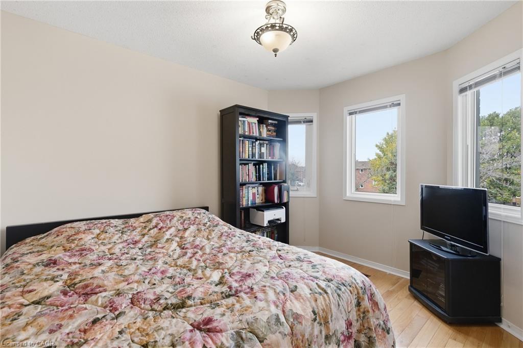 3372 Bobwhite Mews, Mississauga, ON - Indoor Photo Showing Bedroom