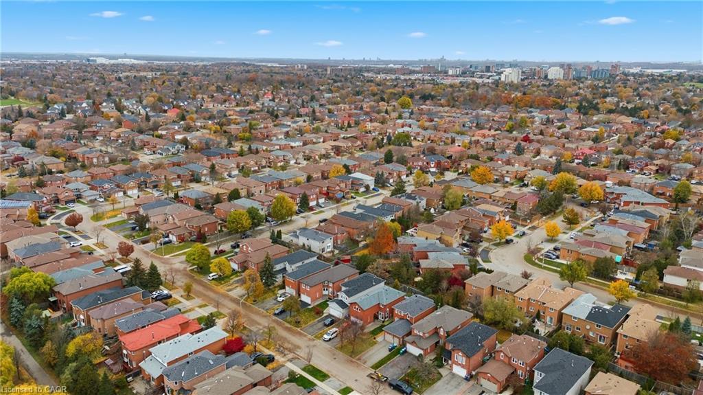 3372 Bobwhite Mews, Mississauga, ON - Outdoor With View