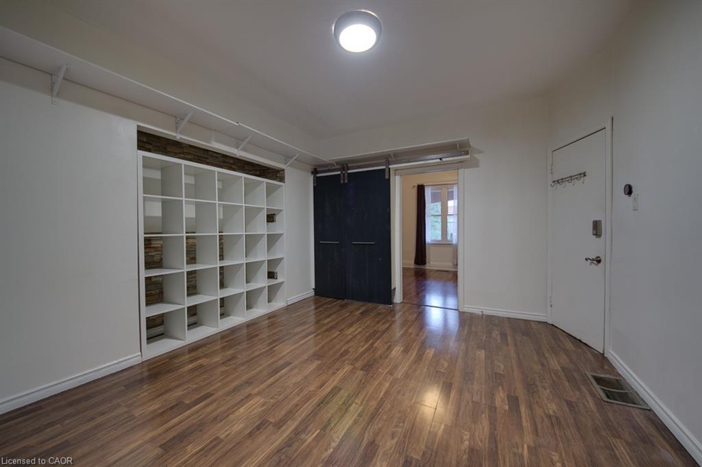 Main Level-193 Emerald Street N, Hamilton, ON - Indoor Photo Showing Other Room